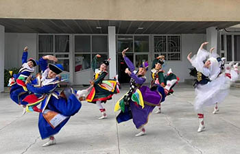 На Иссык-Куле состоялась церемония закрытия международного фольклорного фестиваля