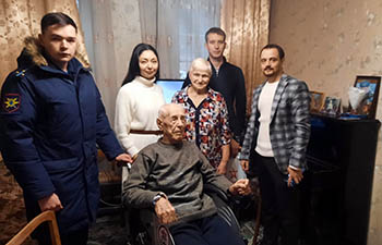 Ветерану Великой Отечественной войны подарили электрическую коляску